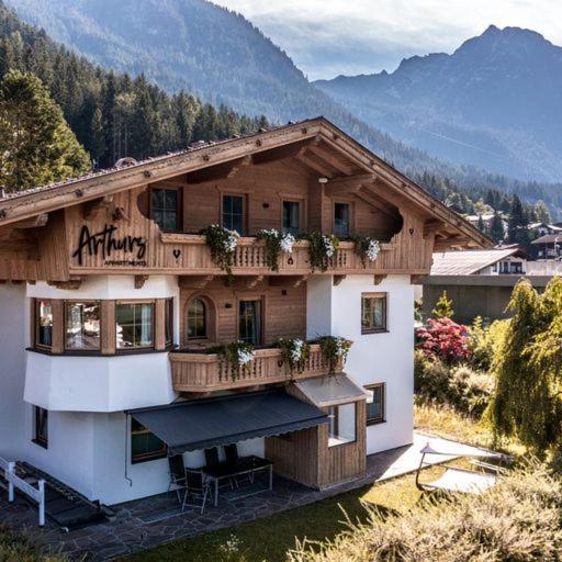 Arthur'S Hotel Und Apartments Am Achensee Maurach  Exterior photo